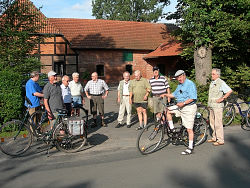 Ein früheres Foto der Wandergruppe aus 2006.